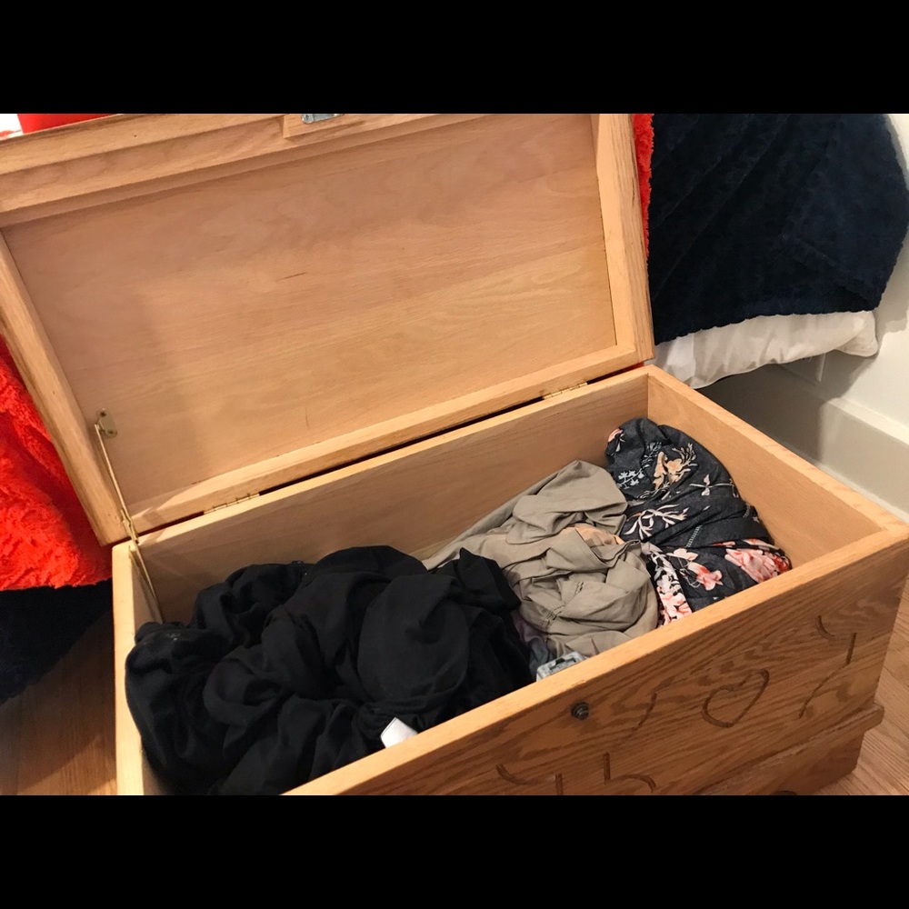 Storage chest - Picture 4 of 4